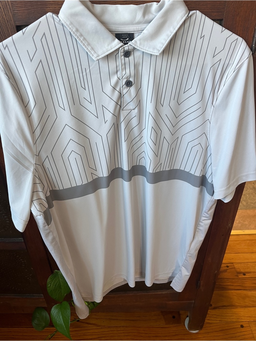 Oakley White & Gray Geometric Polo